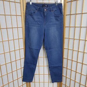 1822 Denim blue jeans EUC size 12